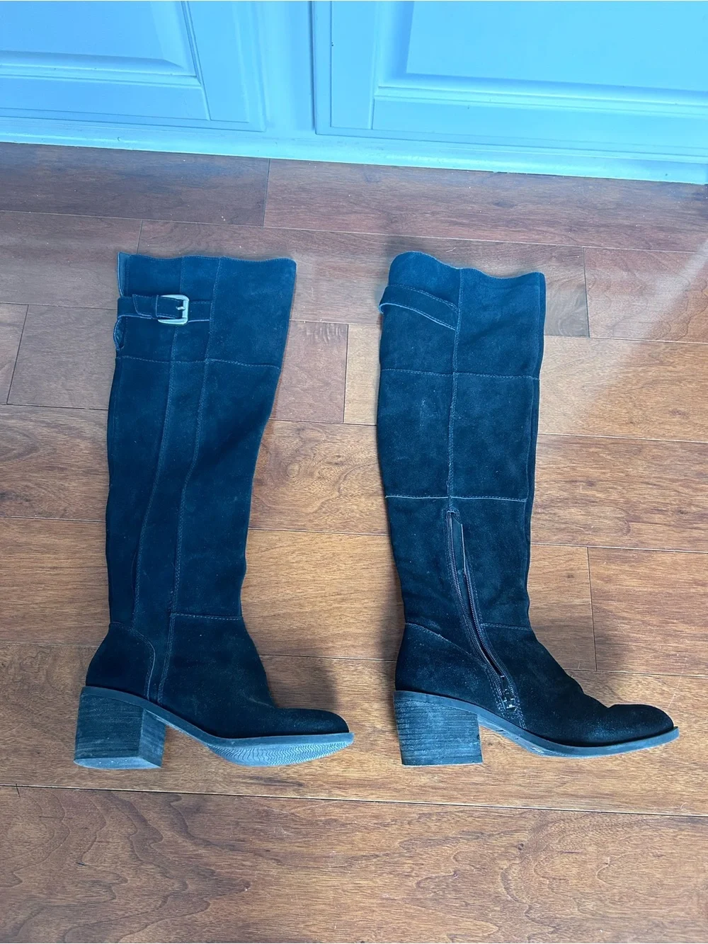 Women’s $120 Black suede Over the knee boots size 7 Crown Vintage